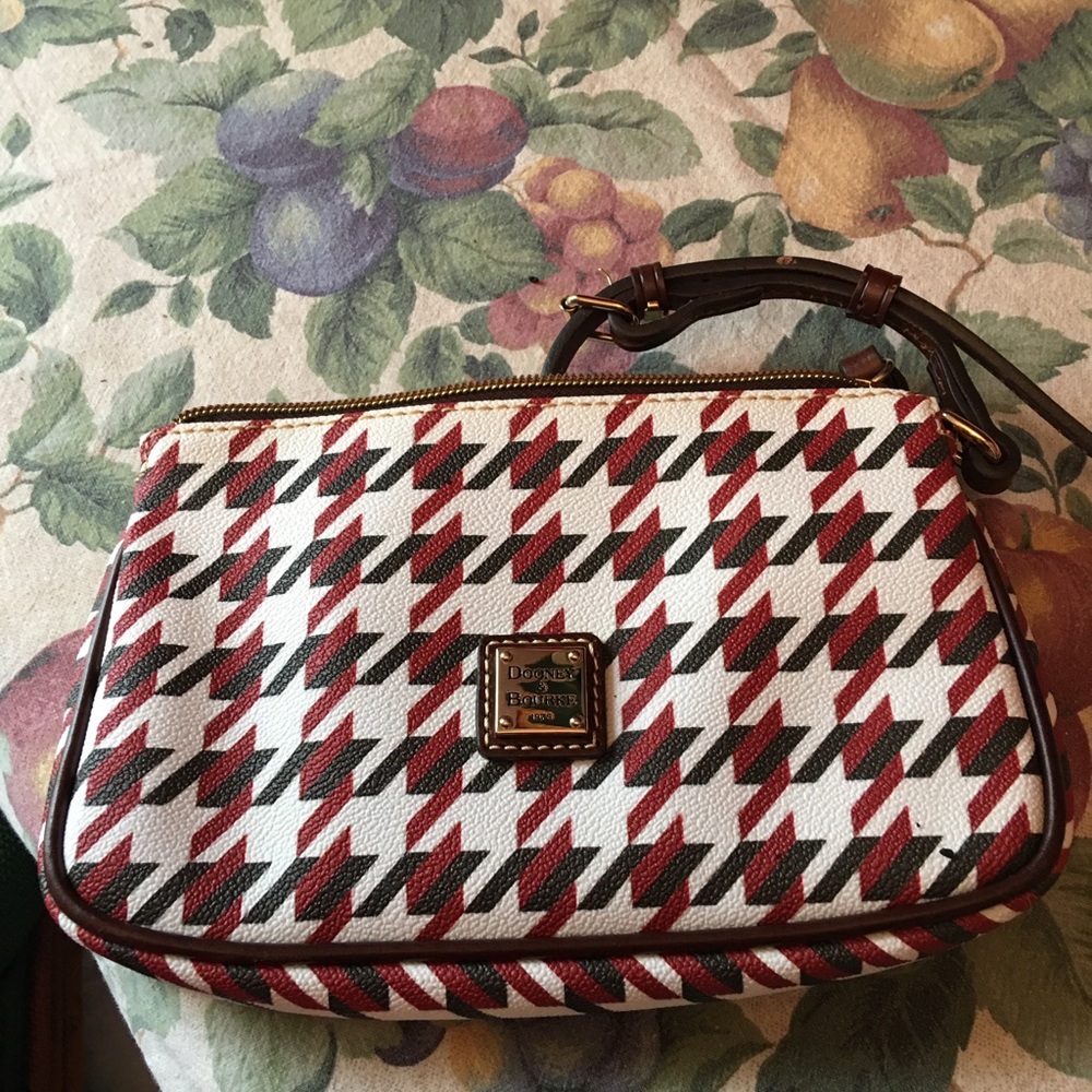 Dooney & Bourke bag